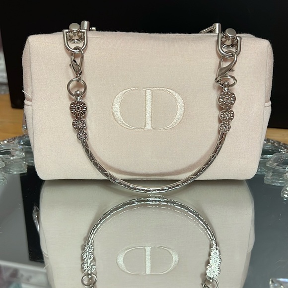 Dior Pouch w- Handles Attached & Organizer - Picture 2 of 8